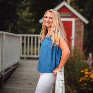 Meet your Posher, Alyssa